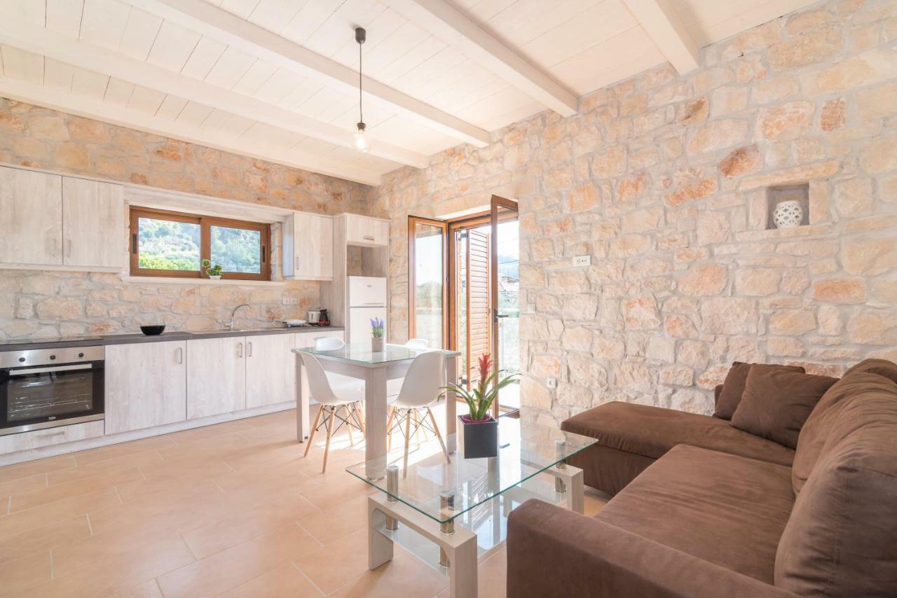 Green Stone Villas Apartments Kalamákion Zewnętrze zdjęcie